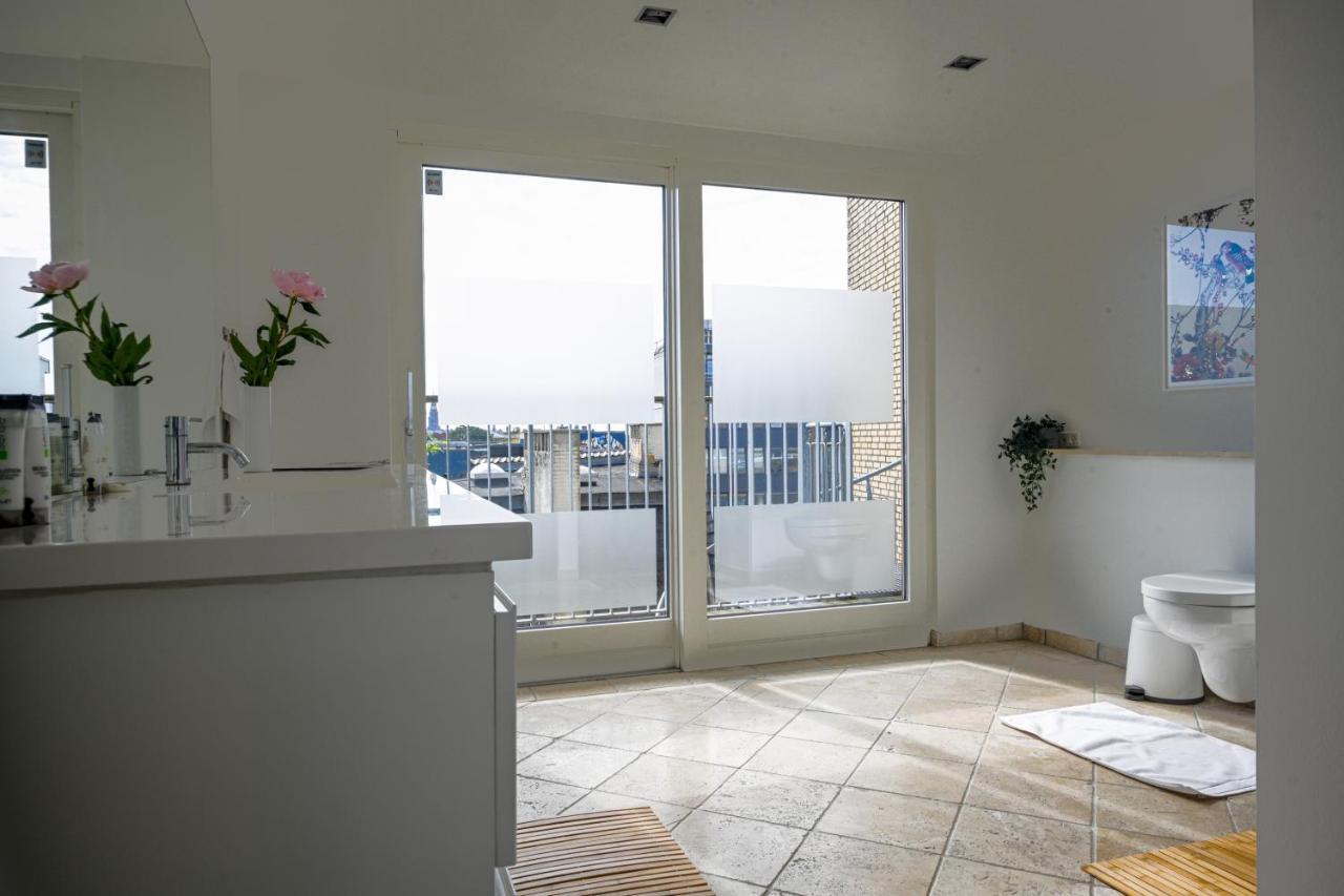 Spacious 3-bedroom With A Rooftop Terrace In The Center Of Appartement Copenhague